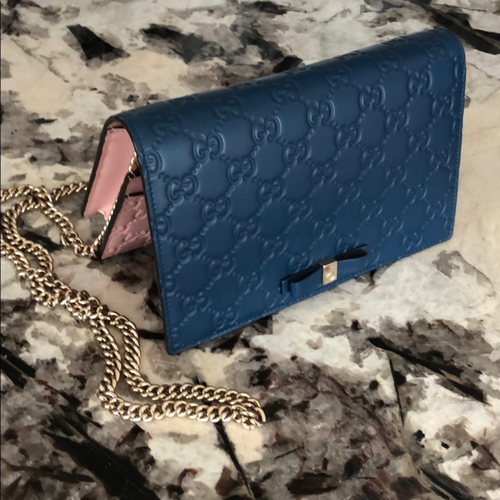 Gucci color block wallet on chain Authentic